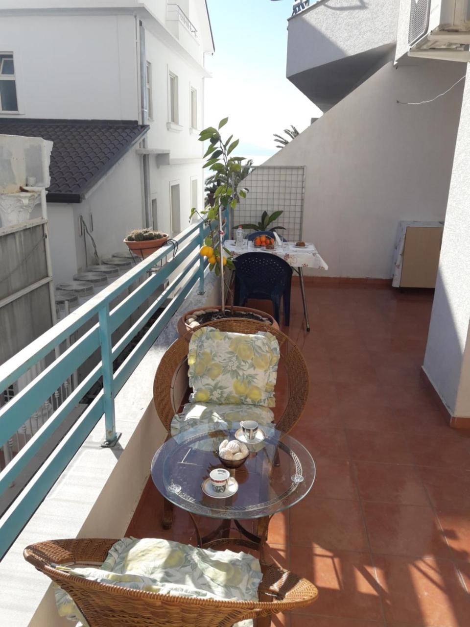 Meni'S Family Apartament Sarande Exterior photo