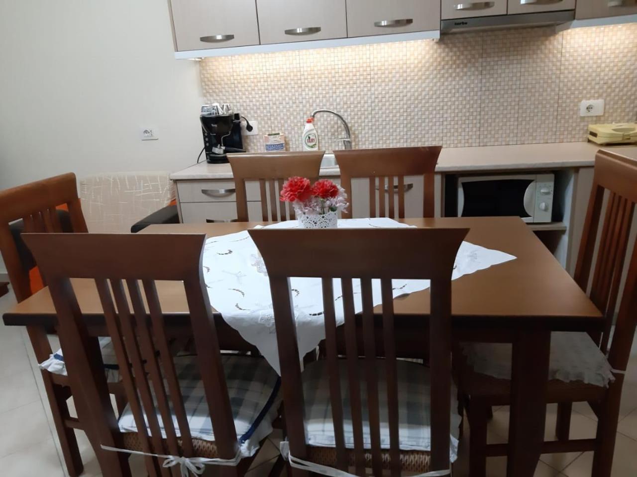Meni'S Family Apartament Sarande Exterior photo